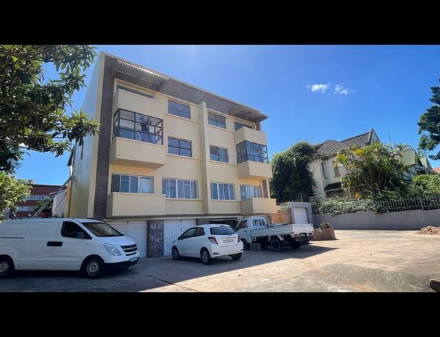 11 BEDROOM APARTMENT BLOCK FOR SALE IN BULWER